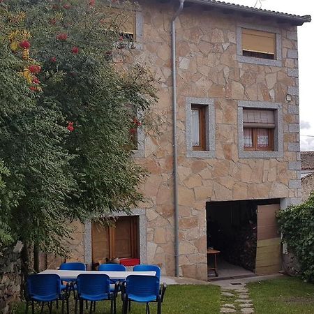Casa Rural El Casillo Del Abuelo Goyo Guest House Navarredonda de Gredos Bagian luar foto