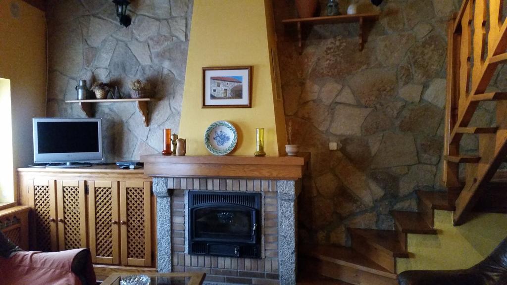 Casa Rural El Casillo Del Abuelo Goyo Guest House Navarredonda de Gredos Bagian luar foto